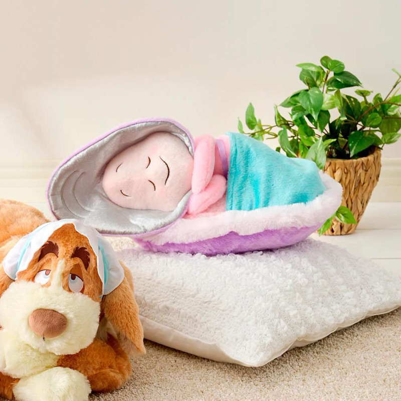 🔥( พร้อมส่ง🇹🇭 ) 🎌 Young Oyster Plush Toy [Disney Store Japan]