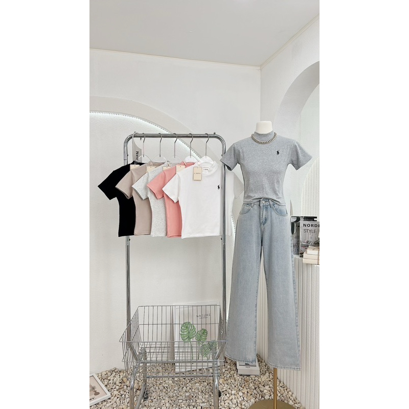 เสื้อยืดครอปงานป้าย G-rose ปักโลโก้แบรนด์ งานสวยหรู ผ้ายืดดีมาก ใส่ได้ทุกเทศกาล