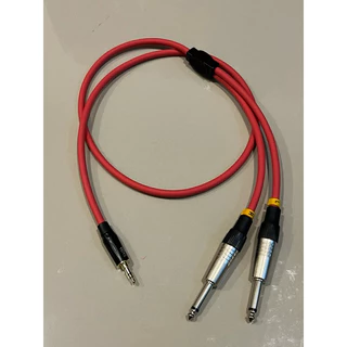 สายaux3.5-แจ๊คTRโมโนL/RทำจากสายชีลสเตอริโอของDynacomหล่อพลาสติกช่วงYจากโรงงานหัว3.5ของTADAหัวTRโมโนของmitsumi