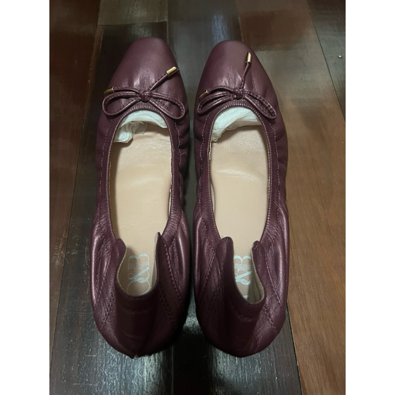 รองเท้า OandB มือสอง size 38 สภาพ 80% รุ่น Audrey Comfy สีแดง Red Queen