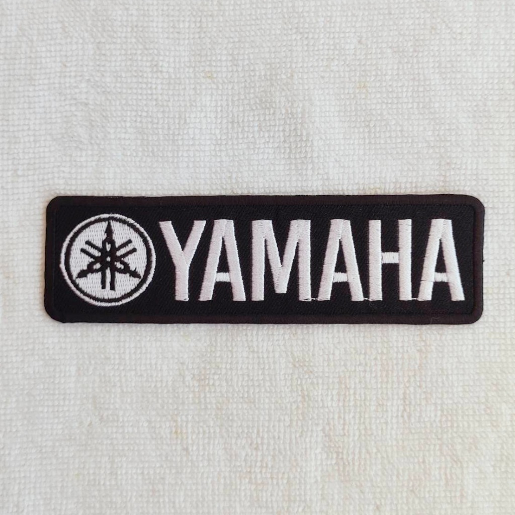 ตัวรีดติดเสื้อ อาร์มติดเสื้อ โลโก้ ตรา ยี่ห้อ มอเตอร์ไซค์ Yamaha Patch ยามาฮฺ่า สติ๊กเกอร์ติดเสื้อ DIY ตกแต่งเสื้อผ้า