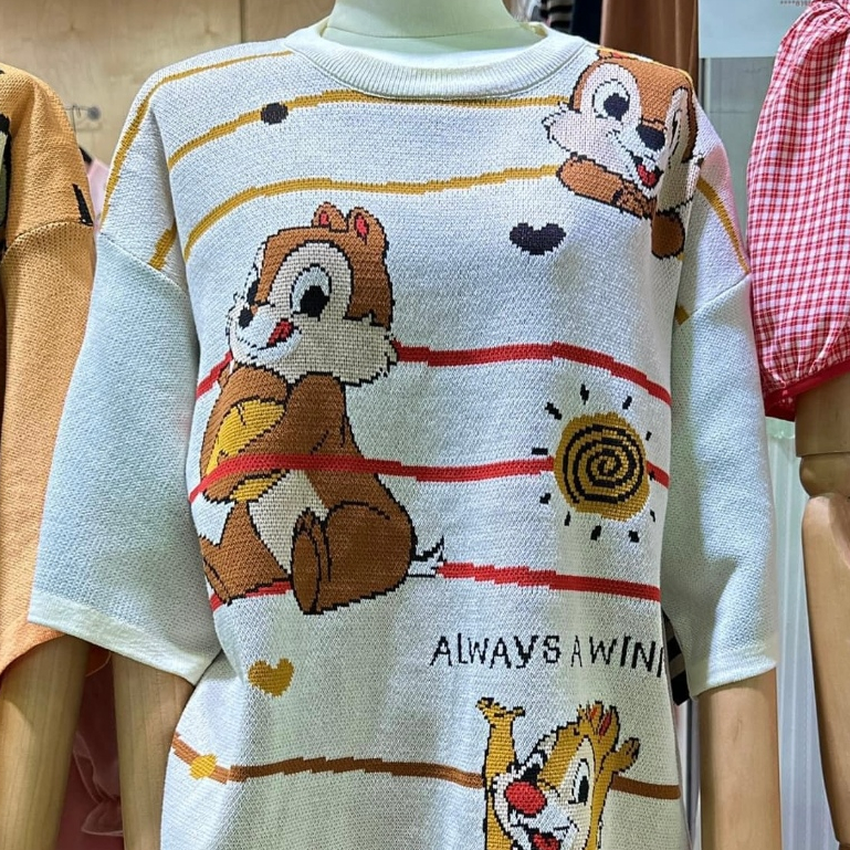 𝑨𝒍𝒊𝒄𝒆♥︎ งานป้าย Ploypa Studio เดรสไหมพรมoversize ลาย Chip and Dale งานไหมพรมทอแน่น ลายน่ารักสุดๆ