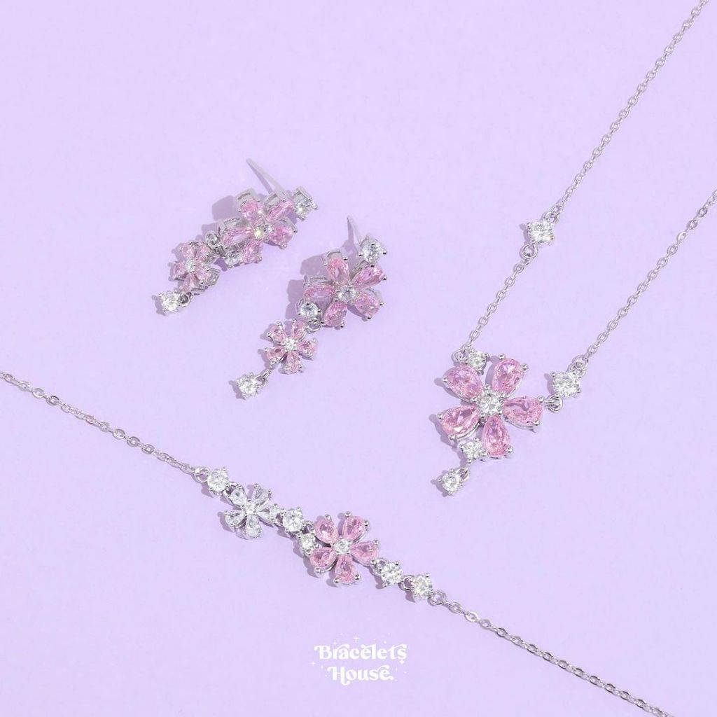 เครื่องประดับเงินแท้ Love Blossom ส่งฟรี EMS !
