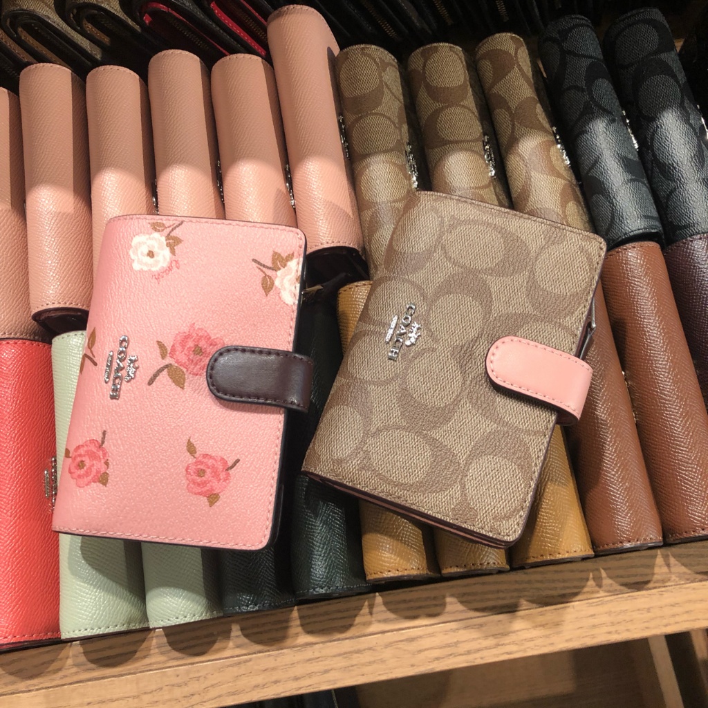 Medium Corner Zip Wallet F53562 F53436 ผู้หญิง กระเป๋าสตางค์ Coac h แท้ กระเป๋าใส่เหรียญ YKKซิป ปุ่มสแน็ป กระเป๋าเงิน