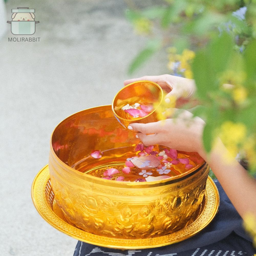 ชุดสรงน้ำพระ-รดน้ำสงกรานต์ ขันพม่า30ซม.+ถาดรัตนะ36ซม.+ขันลายไทย10ซม. สีเงิน-สีทอง