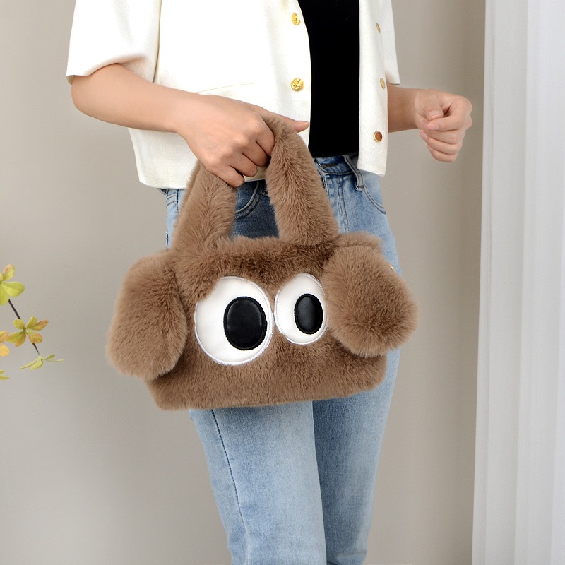 กระเป๋าCrossbody ขนฟูนิ่ม แต่งสายโซ่ กระเป๋าถือลายการ์ตูนสุนัข [ พร้อมส้ง }
