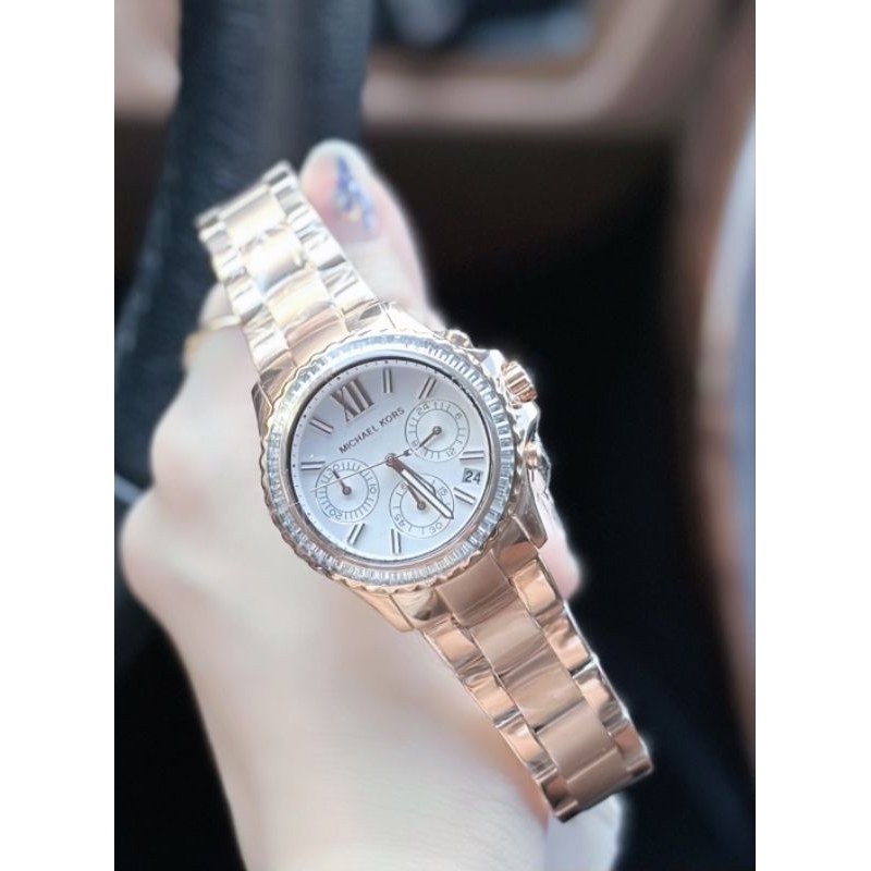 ⌚💓New MICHAEL KORS นาฬิกาข้อมือผู้หญิง รุ่น EVERESTสายสเตนเลสสตีล เตือนสีทอง