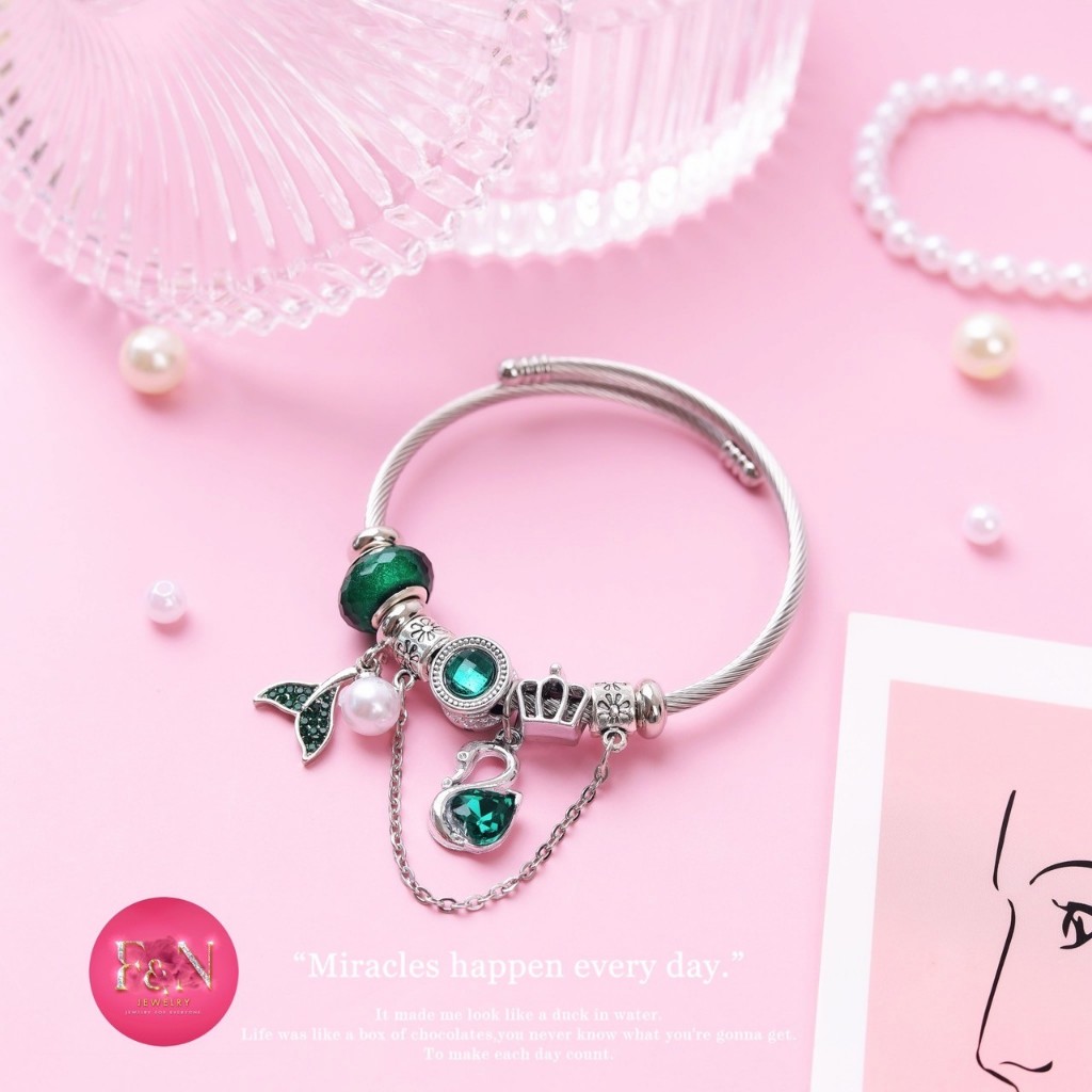 สร้อยข้อมือ PANDORA กำไลข้อมือ ผู้หญิง กำไลแพนโดร่า พร้อมกล่อง