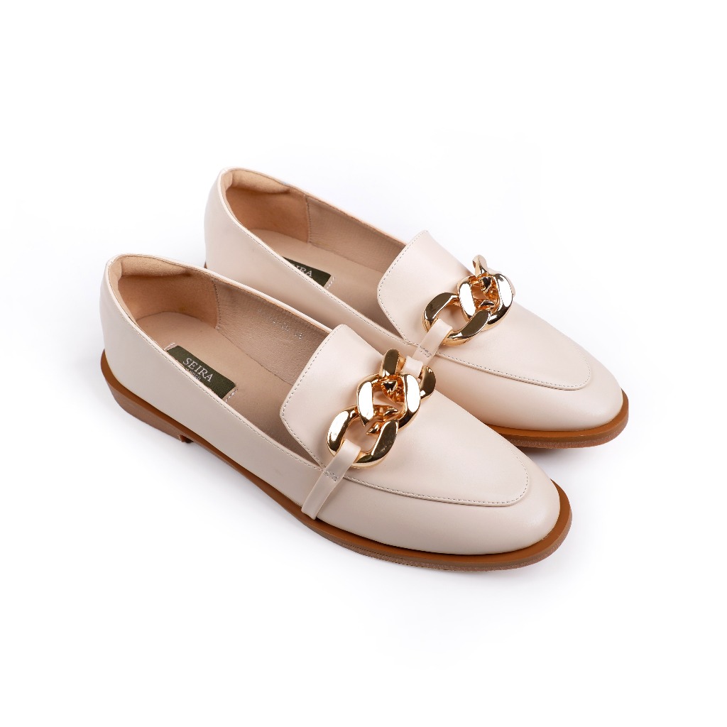 Seira - Chole Loafers รองเท้าคัชชู ส้นเตี้ย โลฟเฟอร์ รองเท้าทำงาน  อะไหล่โซ่ สีทอง สีเงิน
