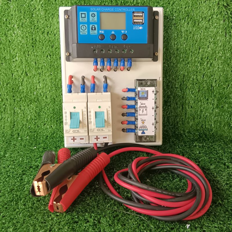 ชุดคอนโทรลชาร์จเจอร์ 30A ชาร์จเจอร์30A ชุดชาร์จเจอร์พร้อมใช้30A PWM 12v/24v พร้อม เบรกเกอร์ เทอมินอล สายคีบแบต