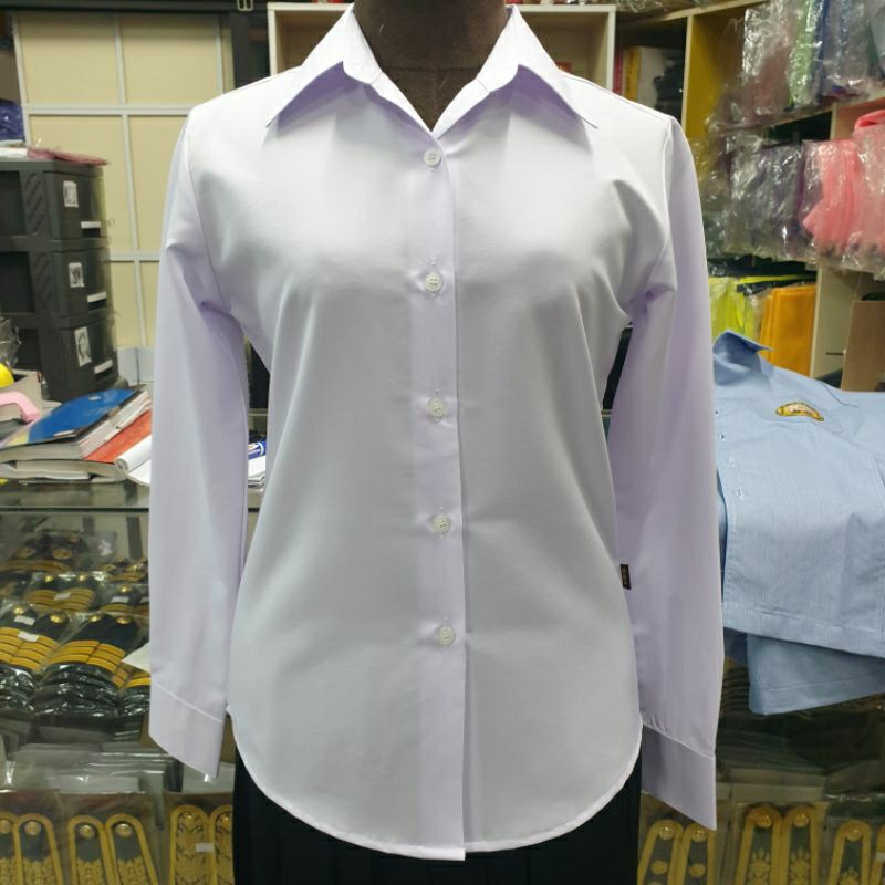 เสื้อนักศึกษาแขนยาวสีโอโม่🌼สีขาว