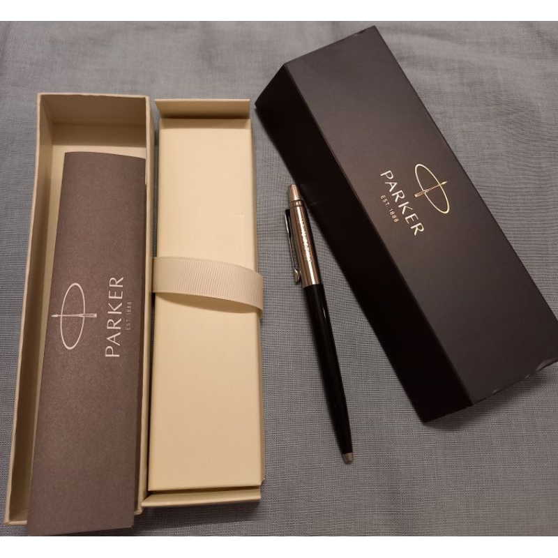 ปากกาหรู Parker ปากกาสลักชื่อ
