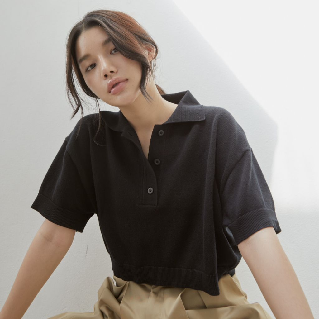 SHE KNOWS - Casa Knit Top เสื้อโปโลผ้านิต ทรงโอเว่อร์ไซส์ อก 29"-54"