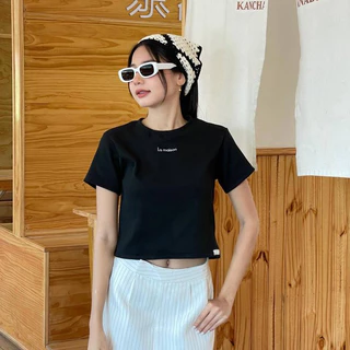 เสื้อครอปแขนสั้น เสื้อยืดผู้หญิง เสื้อครอปปักอกLa_maison แต่ละสีเนื้อผ้าต่างกัน