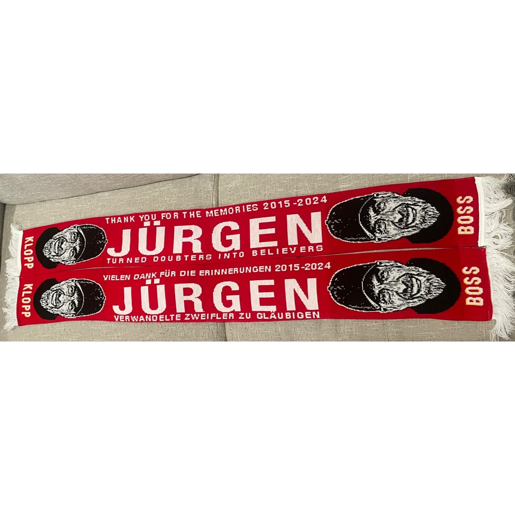 ผ้าพันคอแฟนเมดที่ระลึกฤดูกาลสุดท้ายของบอสJürgen Klopp