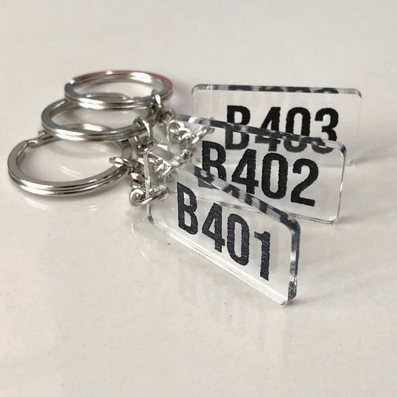 setพวงกุญแจอะคริลิคใส ยิงเลเซอร์ ขนาด 2x4cm. ราคาต่อชุด(แจ้งเลขในแชท) - รูปที่ 4