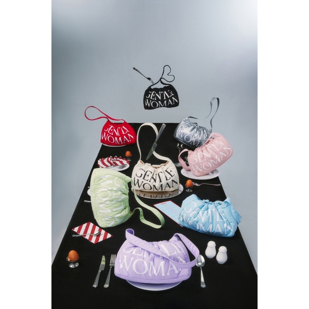 ของแท้ ใช้โค้ดลดได้ พร้อมส่ง GENTLEWOMAN DUMPLING BAG