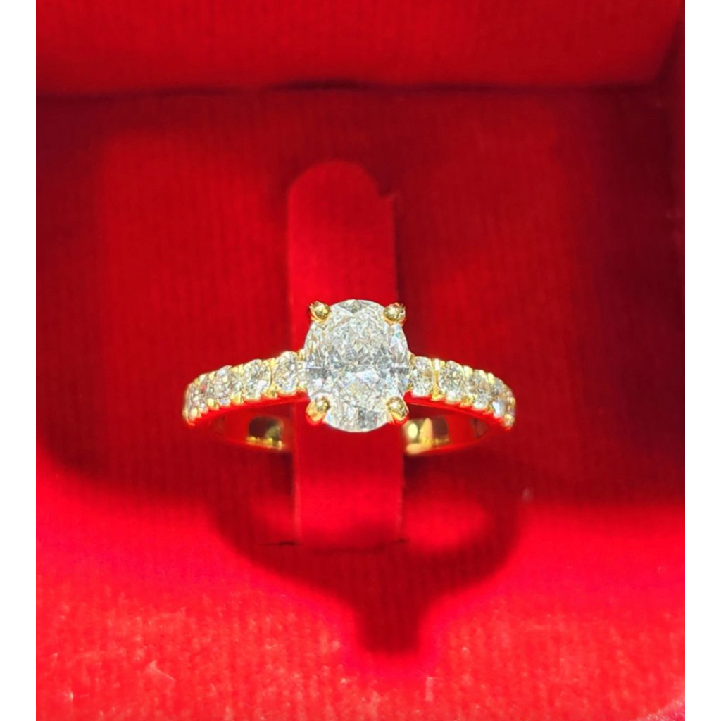 Oval 1.00 ct D VS2 Lab Grown Diamond Pave Ring Gold ทองคำ 9K - IGI Certified