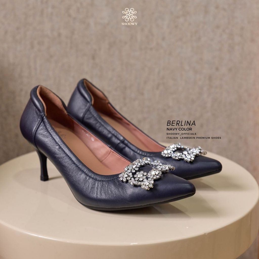 Shoowy รองเท้าหนังแกะ รุ่น Berlina Navy color (สีกรมท่า)