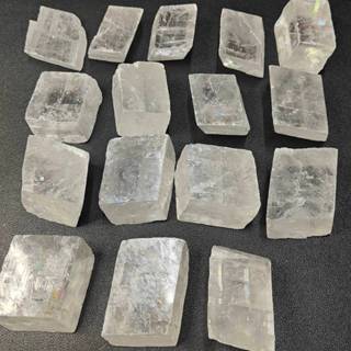 หินแคลไซต์สีใส ตัดทรงเหลี่ยม (Clear Calcite)