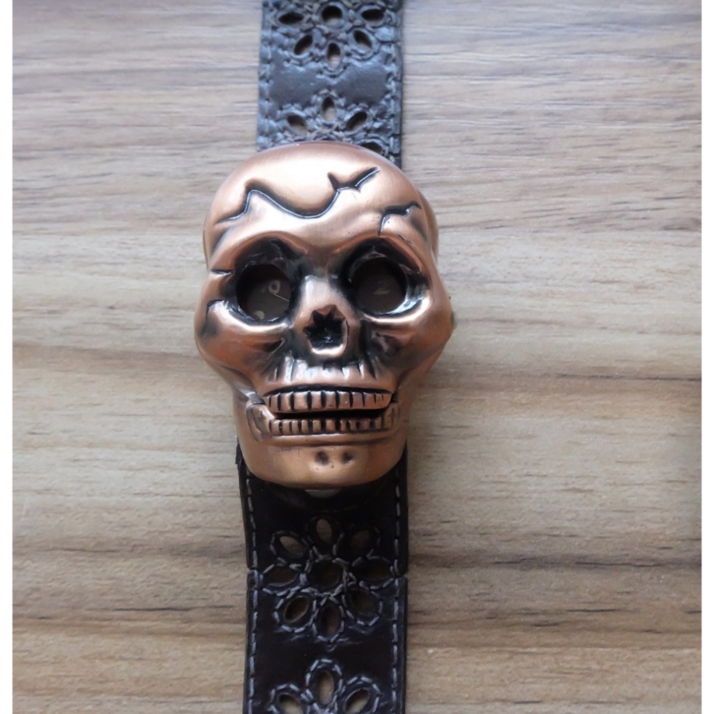 Sinobi Skull Watch Size 34mm. สีทองแดง มือสอง ของแท้