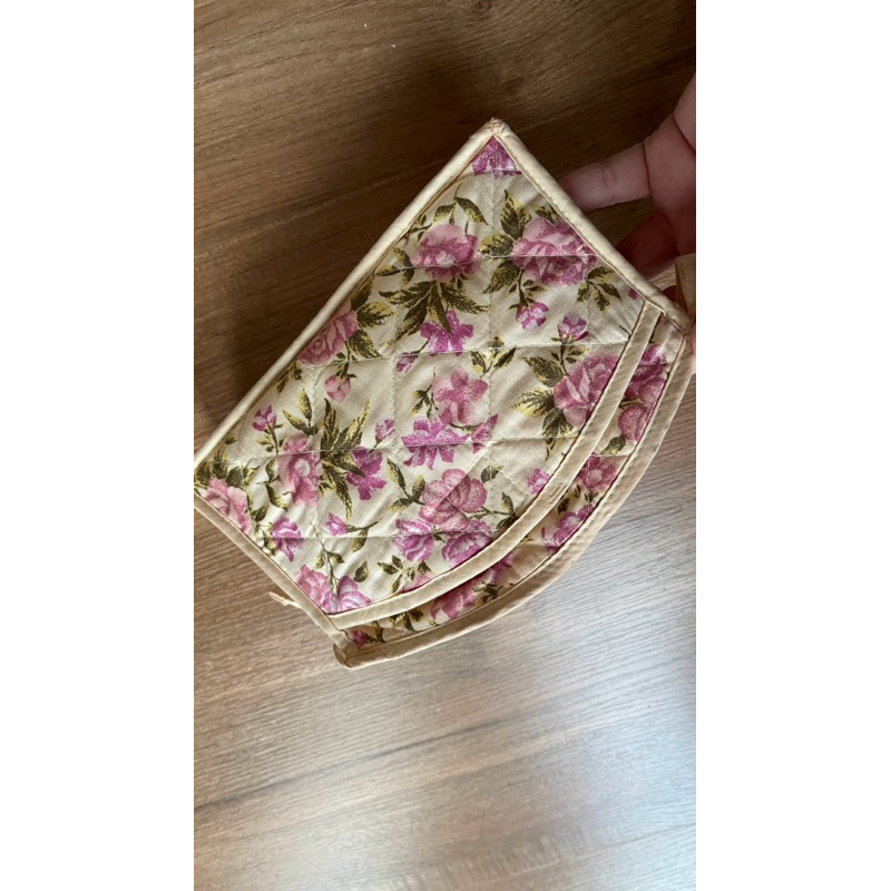 📣 ส่งต่อ กระเป๋า Naraya 📣