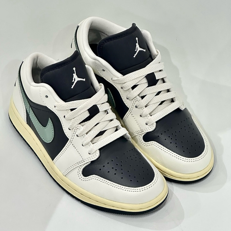 Air Jordan 1 Low Jade Smoke สีใหม่สุดฮิต (พร้อมส่ง)!!