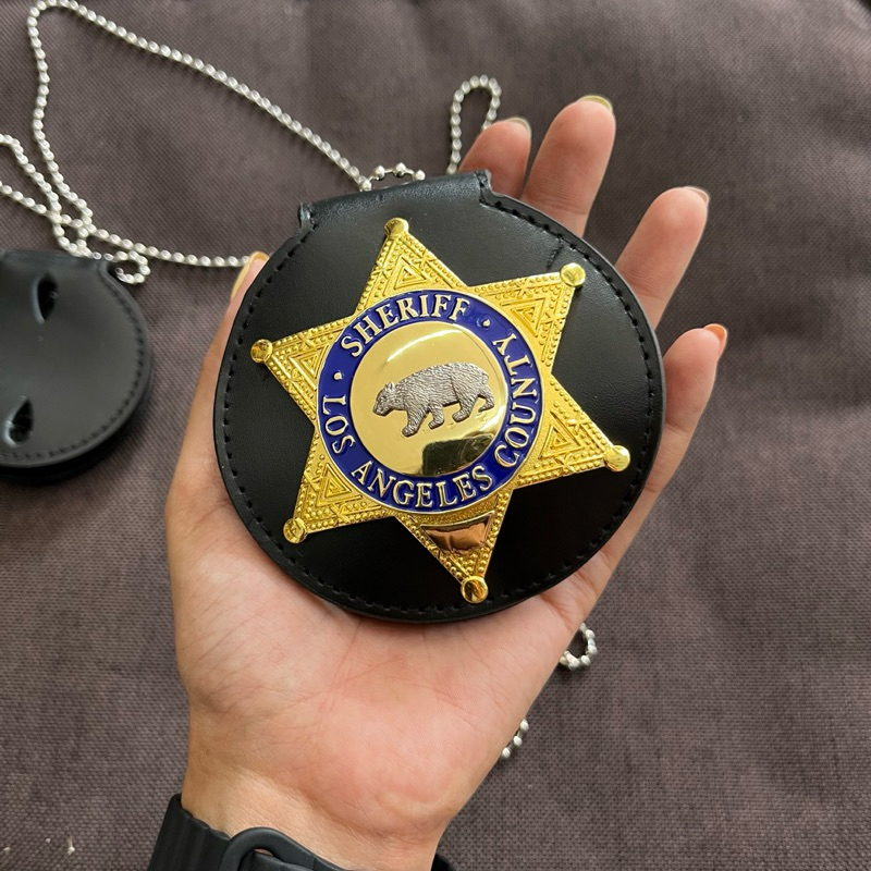 ซองหนัง ใส่เข็มกลัด ตราสัญลักษณ์ ตำรวจ FBI CIA US แบบสร้อยคอ แบบพกพา พร้อมส่ง