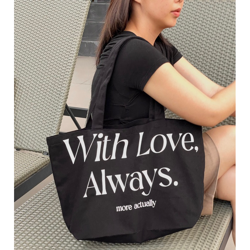 กระเป๋าผ้า Holiday bag ผ้าลายสอง cotton 100%