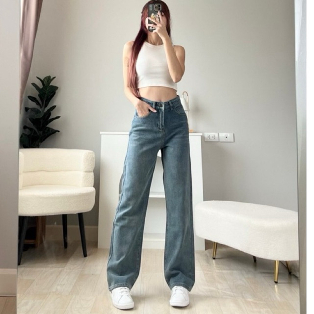 IAM.SHOP- กางเกงยีนส์ขากระบอกกลาง ป้าย Volume ผ้าก้างปลา