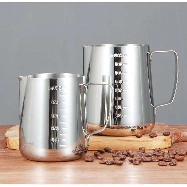 เหยือกตีฟองนม เหยือกสแตนเลส ถ้วยตีฟองนม สแตนเลส 350ml/600ml มีสเกล Stainless Milk Pitcher