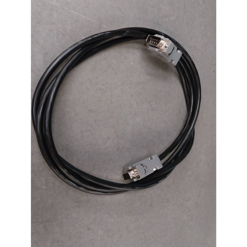 สายสัญญาณ RS-232 สำหรับเชื่อมต่อระหว่างเครื่องชั่งกับคอมพิวเตอร์ หรือ ปริ้นเตอร์