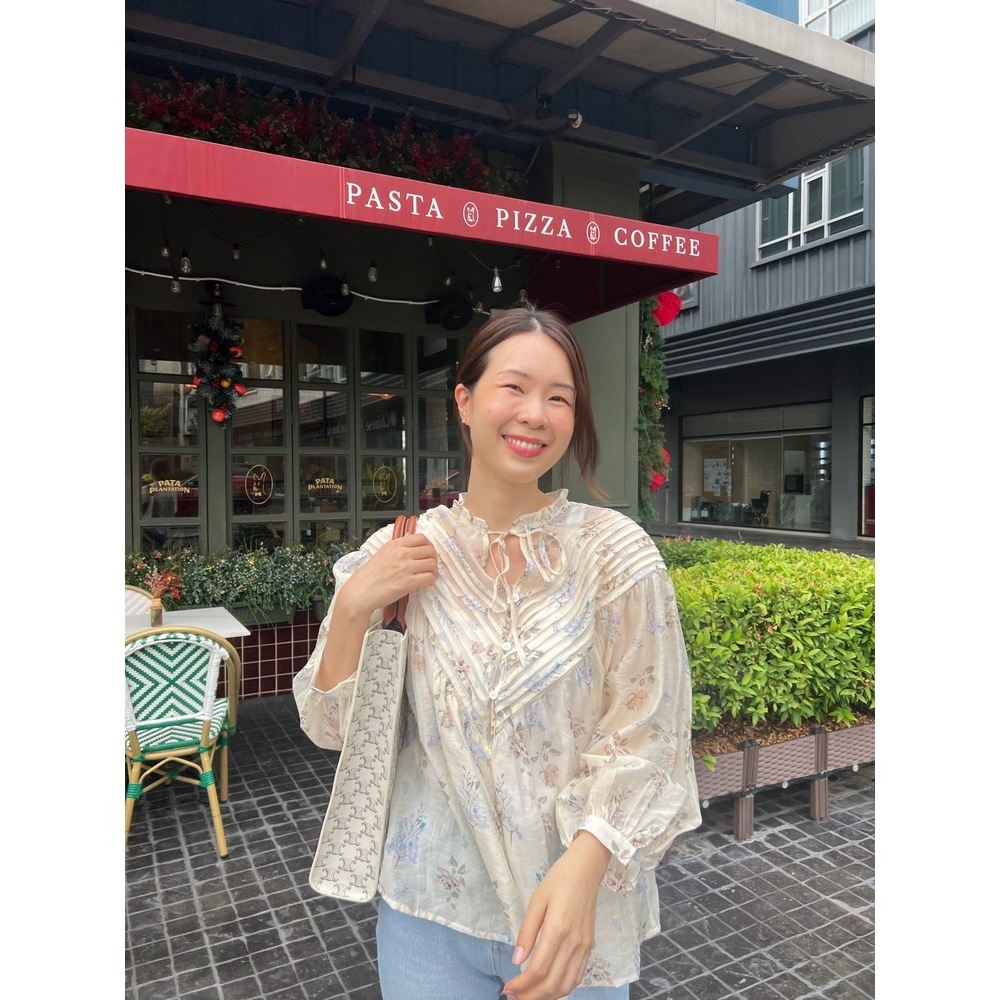 "Aster Silk Blouse" New Arrival 2024 เสื้อแขนยาวผ้าSilkหลายดอก