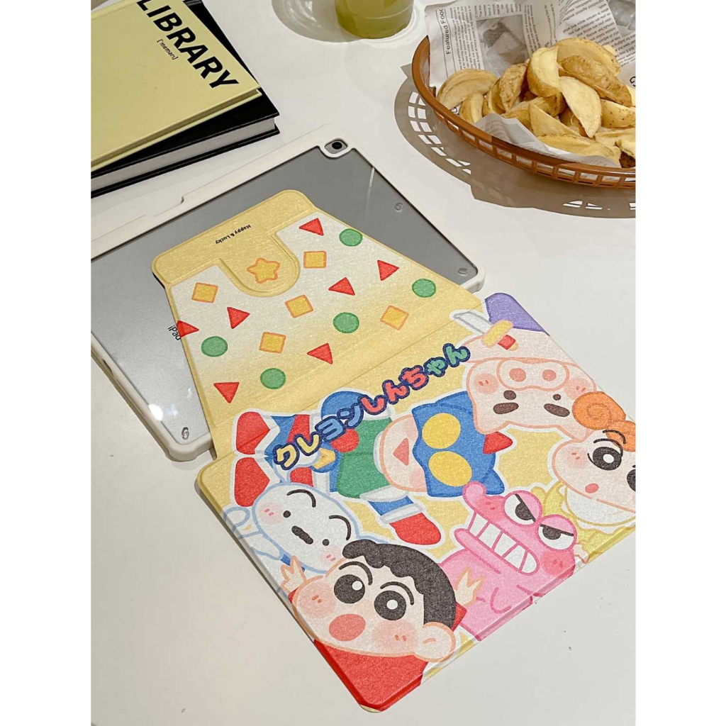 พร้อมส่ง เคสiPadหมุน 360° เครยอนชินจังPro11 2024 Air6 Gen10 Air5 เรียบง่าย Gen9 เคสไอแพด Gen7mini7