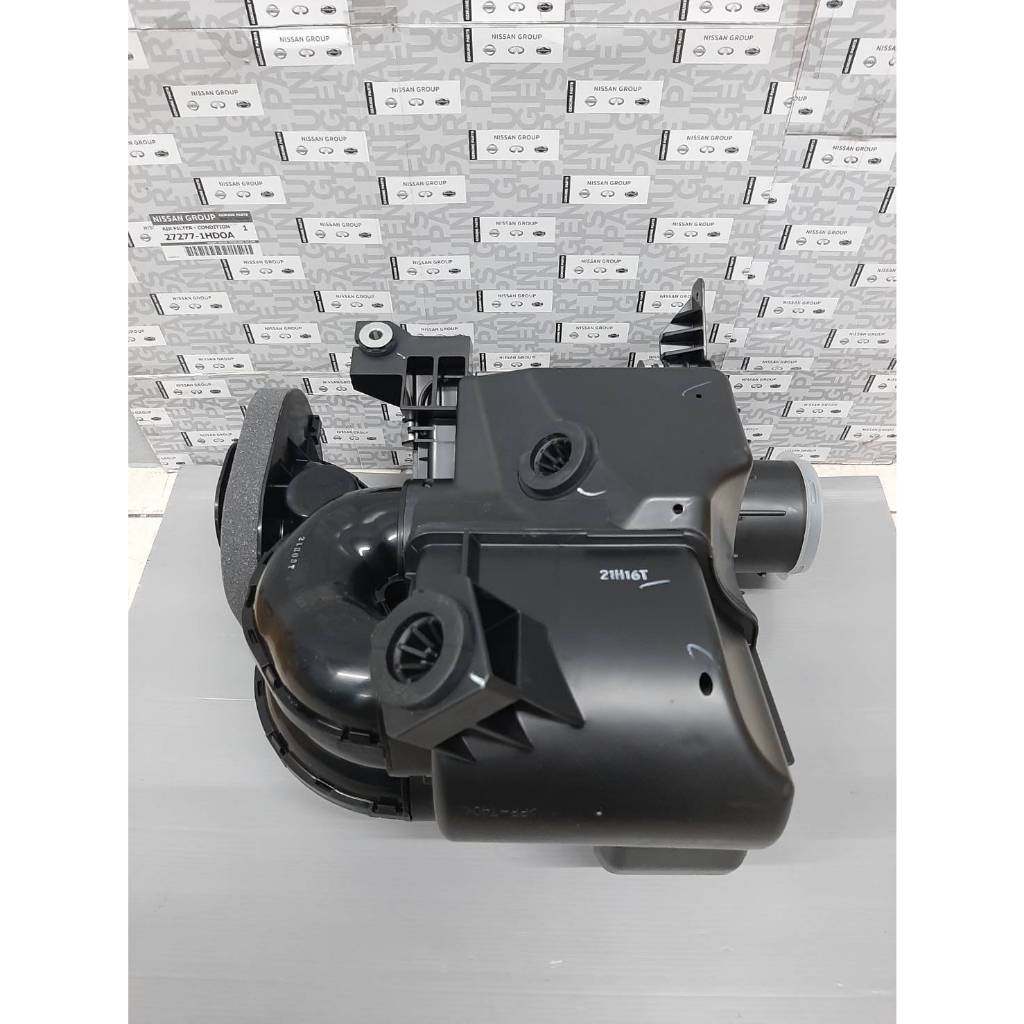 ชุดหม้อกรองอากาศมีเซนเซอร์เครื่องวัดอากาศ NISSAN NAVARA  D40 16500-EB72C (เป็นอะไหล่แท้ Nissan)