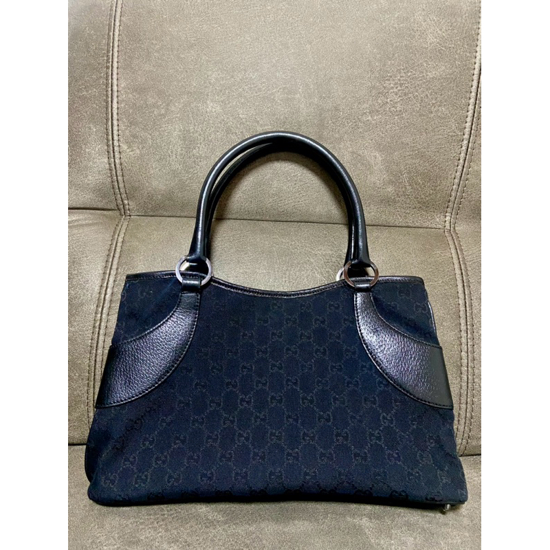 Gucci Black GG Canvas Tote Bag มือสอง