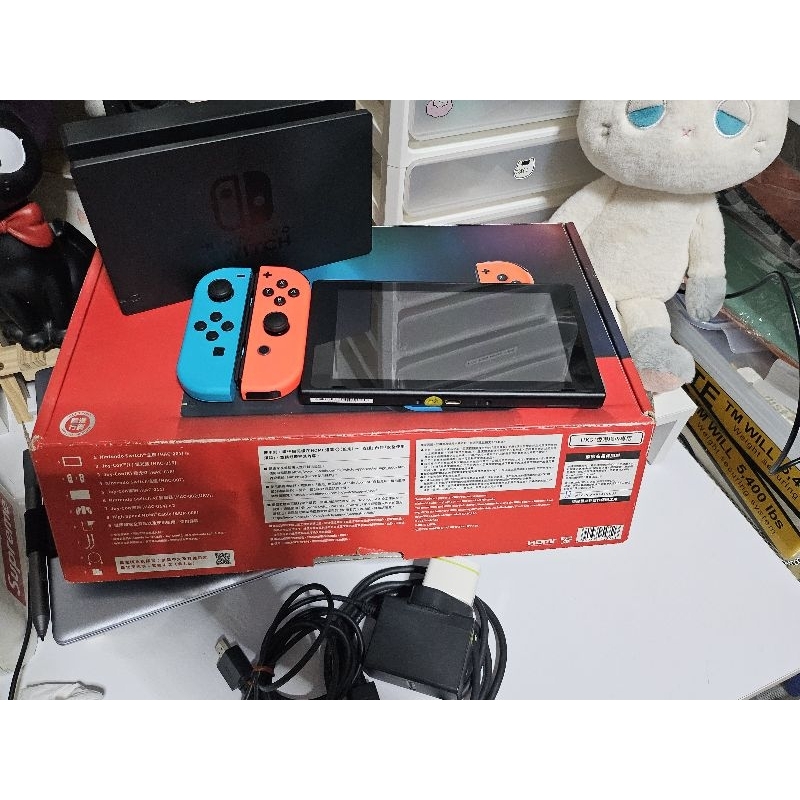 Nintendo มือสอง Nintendo switch Neon Console Gen 2 สีน้ำเงิน-แดง