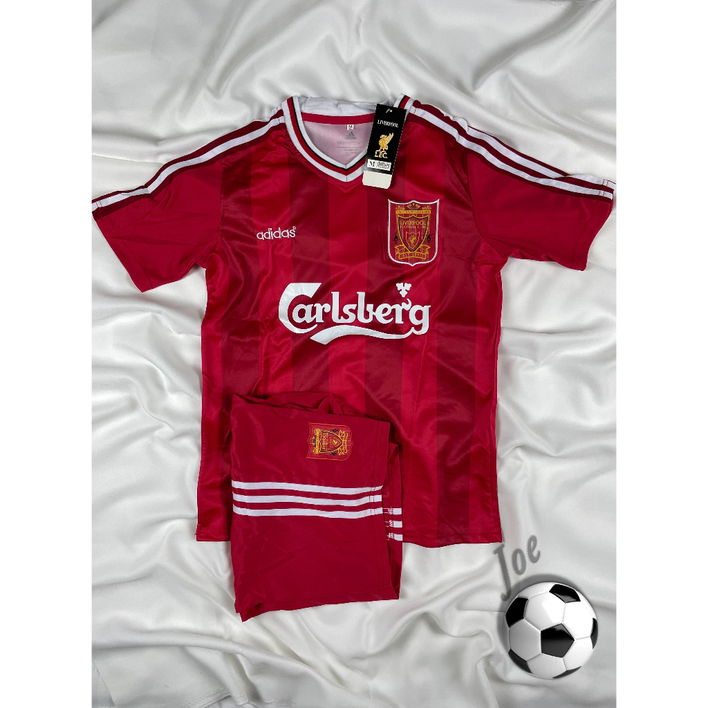 ชุดบอลย้อนยุค Liverpool (Red, 1995-1996) เสื้อบอลและกางเกงบอลผู้ชาย ปี 1995-1996