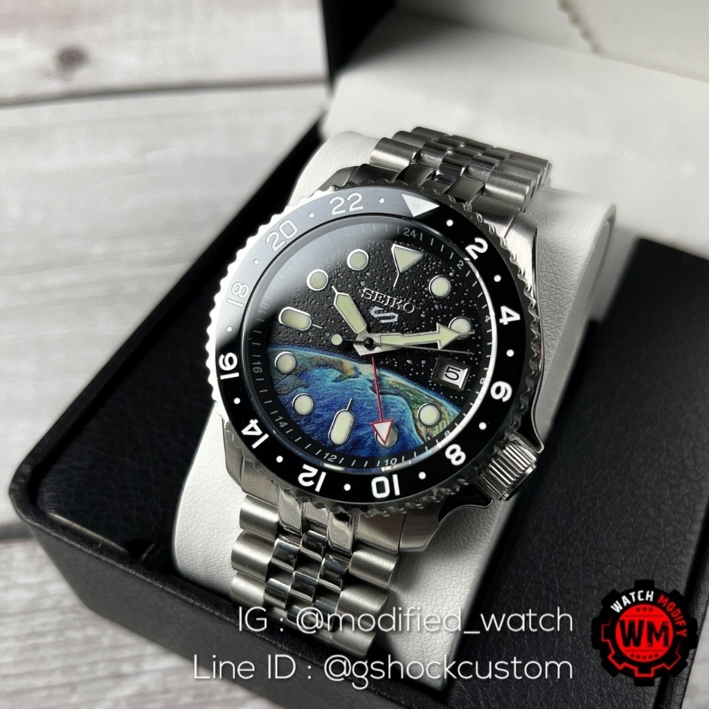 Seiko Mod GMT Movement Galaxy Space Very Premium Edition Jubilee Strap