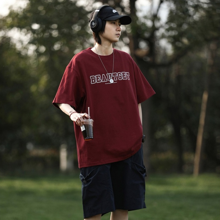 fashiongirl1688เสื้อยืดคอกลมแขนสั้น ใส่ได้ทั้งชายและหญิง สกรีนลายตัวอักษร เท่ๆ แนววินเทจ แมทช์ง่าย