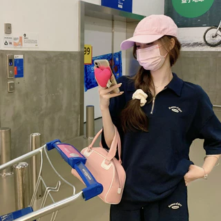 aililai1688 ชุดเซทเสื้อแขนสั้นคอปก+กางเกงขาสั้น สกรีนลายเล็ก มินิมอล ได้ฟีลสาวเกา สาวหวานสายคาเฟ่