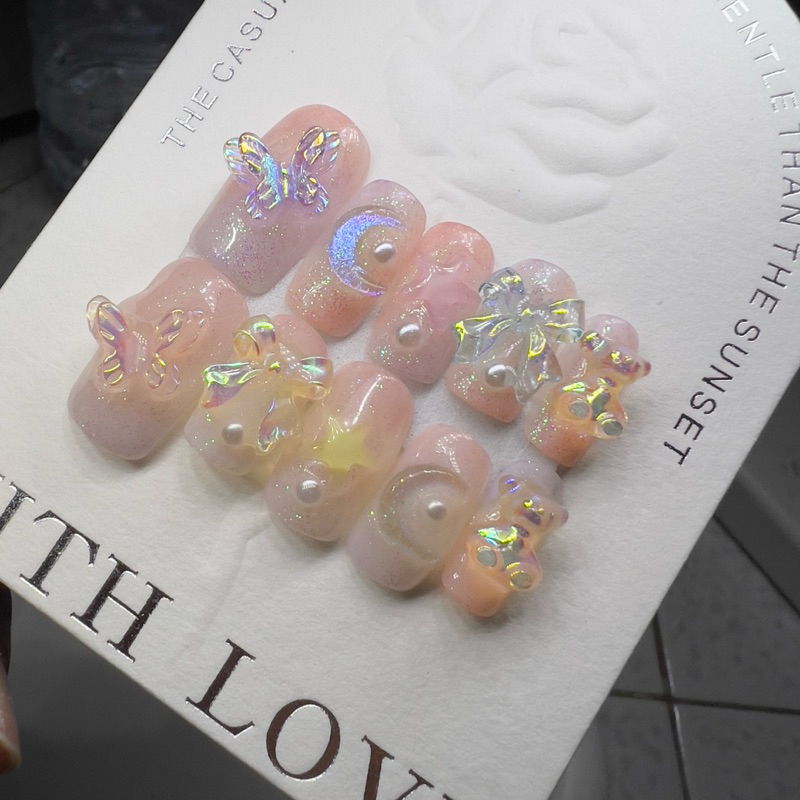 เล็บปลอมสีเจลแท้ (เรนโบว์-สีม่วงชมพู) [ทรงเหลี่ยมกลาง] แถมฟรีกาว+ตะไบทุกชุด (เปลี่ยนทรงเล็บทักแชทฟรี)snailshop