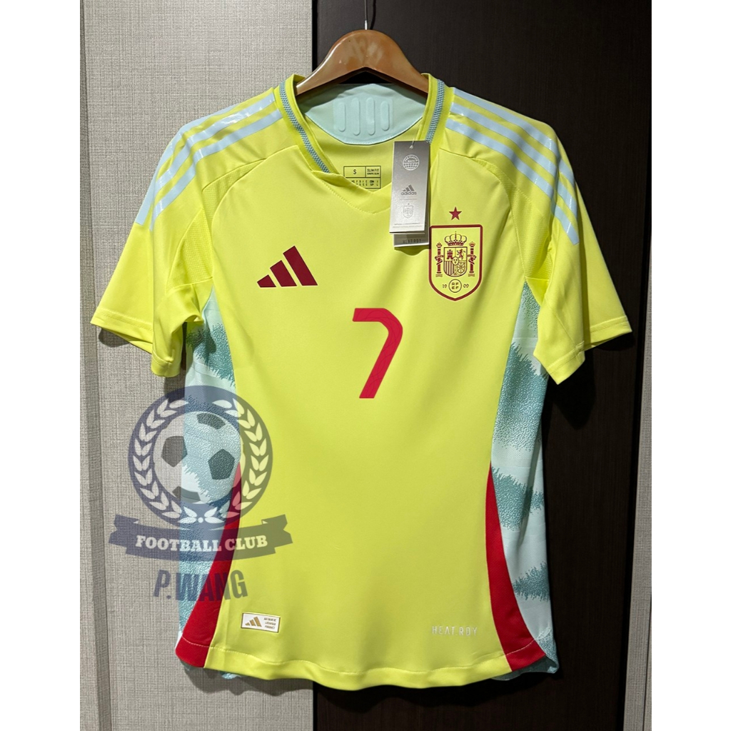 New !!! เสื้อฟุตบอลทีมชาติ สเปน Away เยือน ยูโร 2024 [PLAYER] เกรดนักเตะ สีเหลือง พร้อมชื่อเบอร์นักเตะครบทุกคน