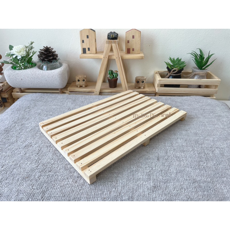 Madoodiiz พาเลทไม้สน