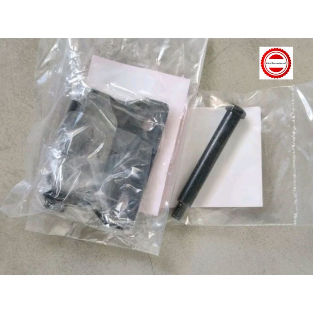 หูยึดเบาะพร้อมสลัก Honda Wave125 เวฟ100S ยูบ๊อก ปี 2005 แท้ศูนย์ 77201-KPH-900