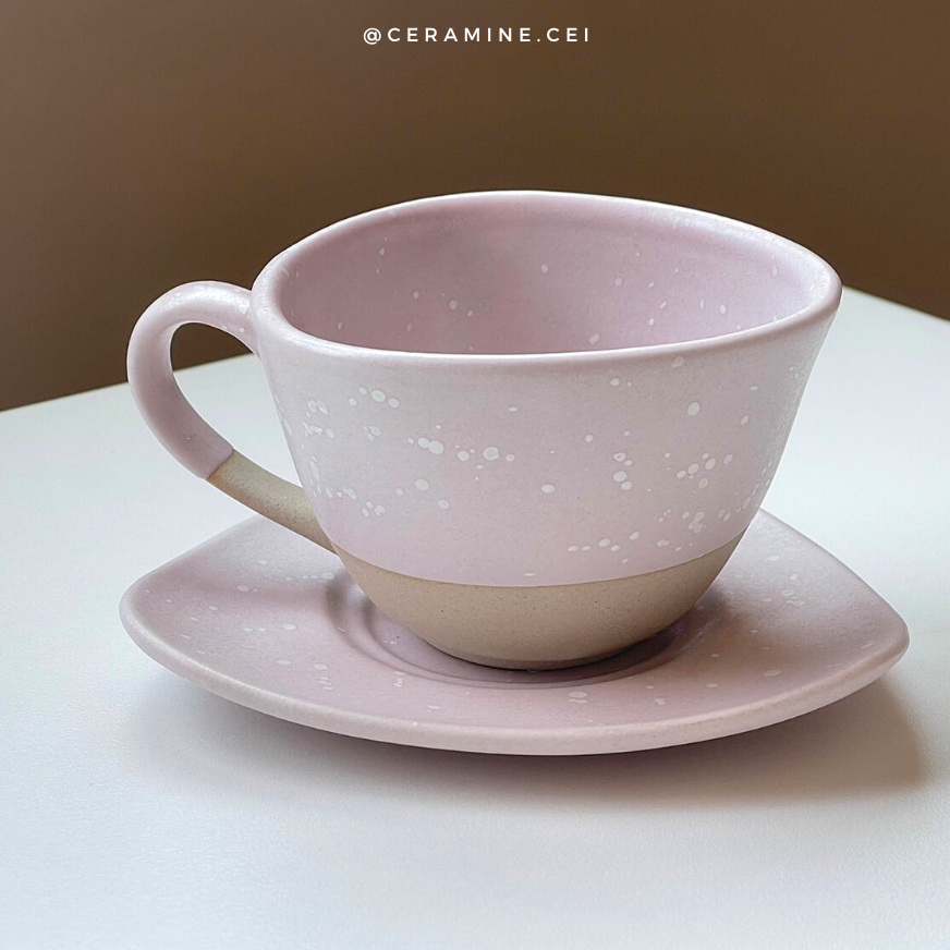 [Ceramine.cei] ชุดถ้วยกาแฟพร้อมจานรองทรงสามเหลี่ยมสไตล์มินิมอลงานคราฟท์ทำมือ Made in Thailand