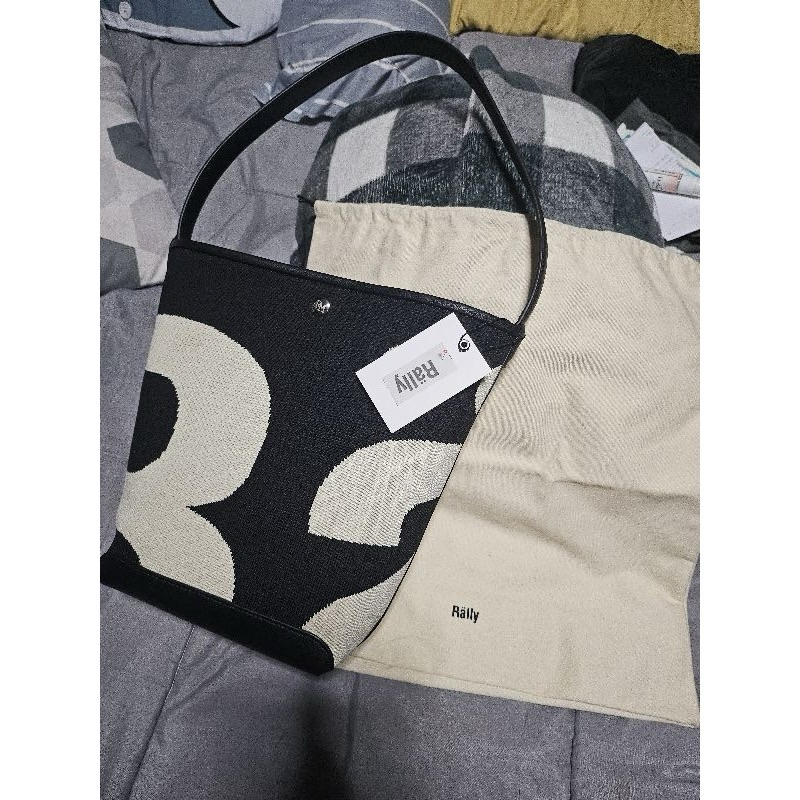 กระเป๋า Relly the bag 📌พร้อมส่ง