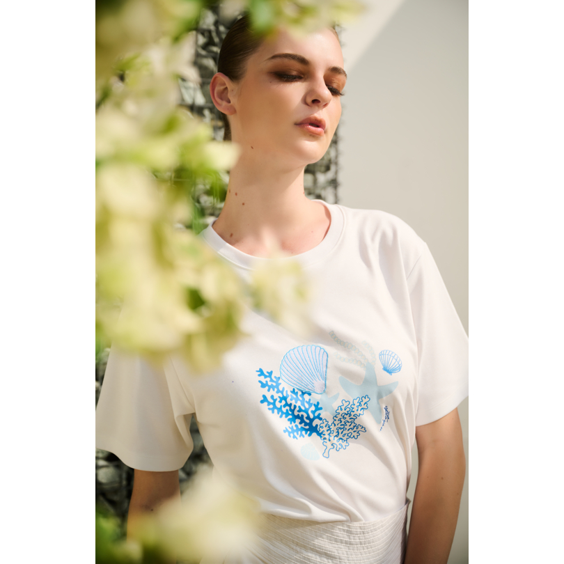 UPTOYOU unisex T-shirt with coral design