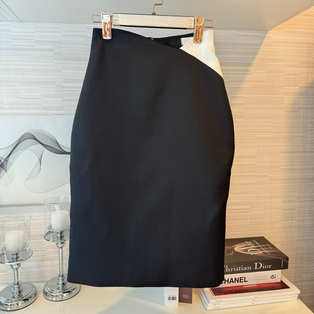 กระโปรงเอวสูง Tulip Skirt