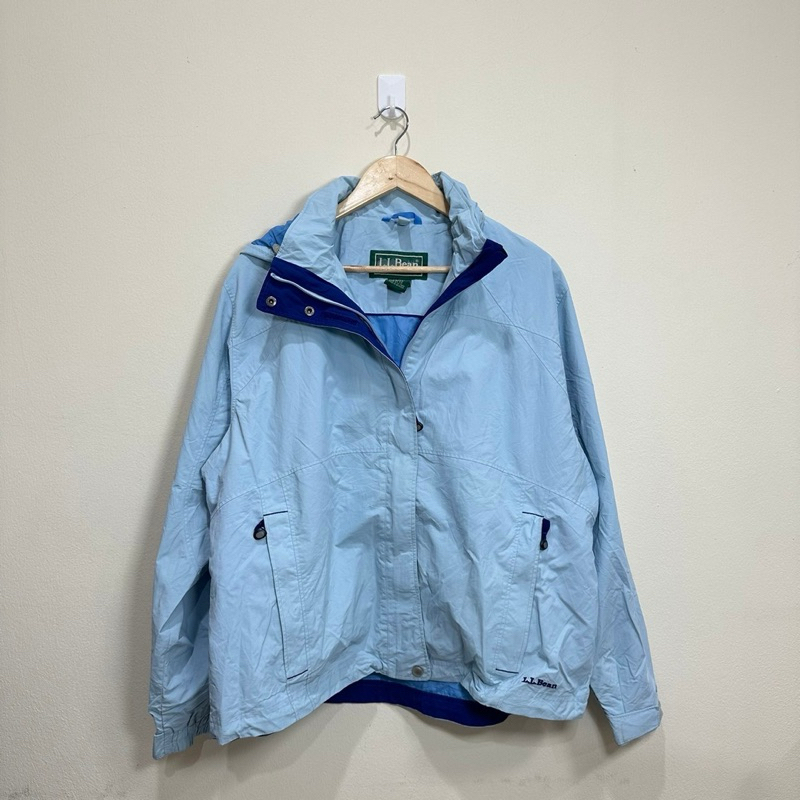 เสื้อกันลม กันหนาว llbean สีฟ้า สภาพดี